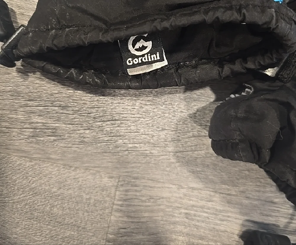 Gordini Black and Gray Kids Mittens